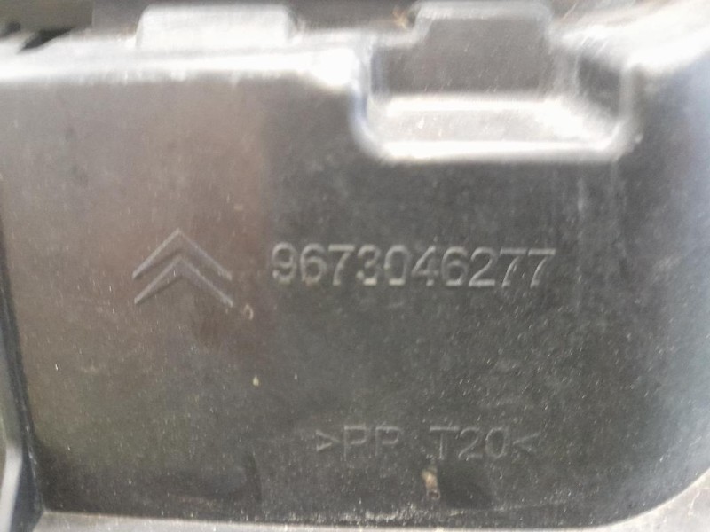 Rinforzo Griglia Radiatore 9673046277 Citroen C4 II 2011