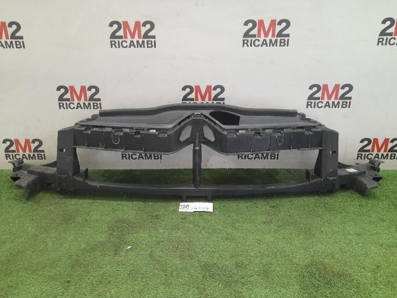 Rinforzo Griglia Radiatore 9673046277 Citroen C4 II 2011