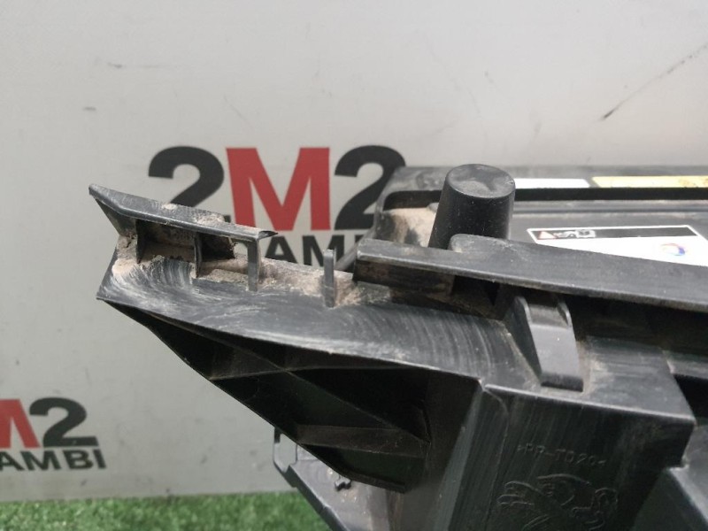 Rinforzo Griglia Radiatore 9810634677 Peugeot 5008 II 2017