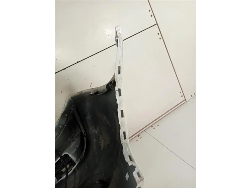 Paraurti POST 8P4 807 511 Audi A3 8PA Sportback 2010