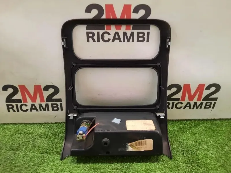 Mascherina Rivestimento Autoradio VM8235 Jeep Cherokee III 2002