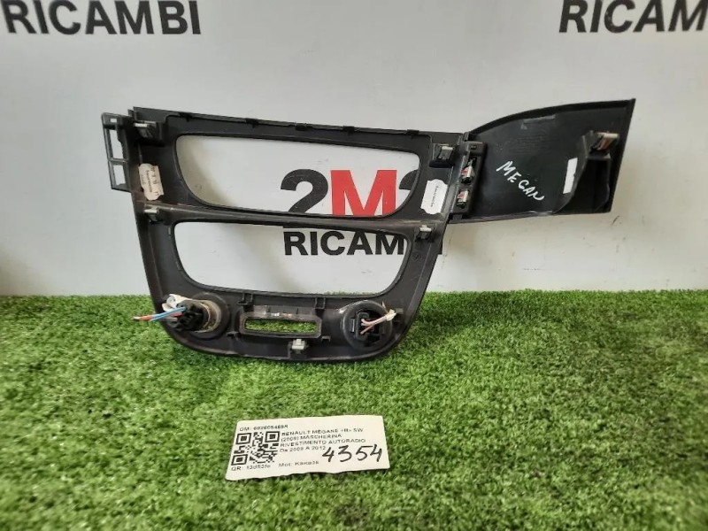 Mascherina Rivestimento Autoradio 682605488R Renault Mégane III SW 2009