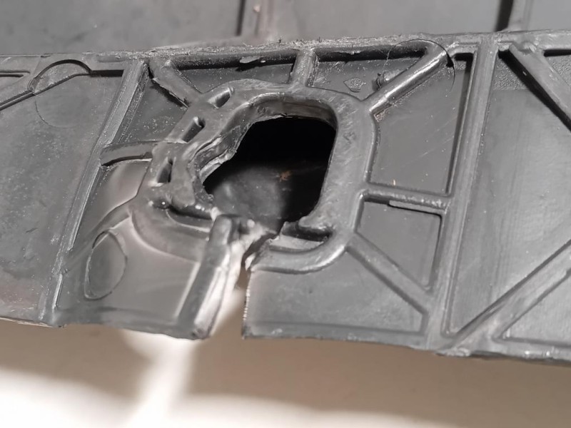 Rinforzo Paraurti ANT A2468850365 STAFFA SUPPORTO Mercedes Classe B W246 2012