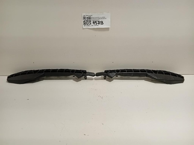 Rinforzo Paraurti POST 52576-02090 Toyota Auris I 2010