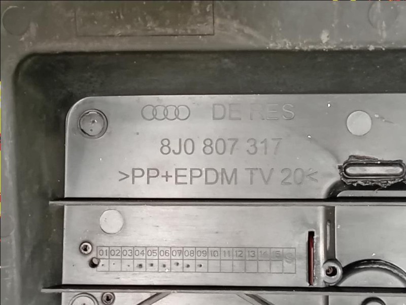 Paraurti POST 8J0807303DGRU Audi TT 8J3 2010