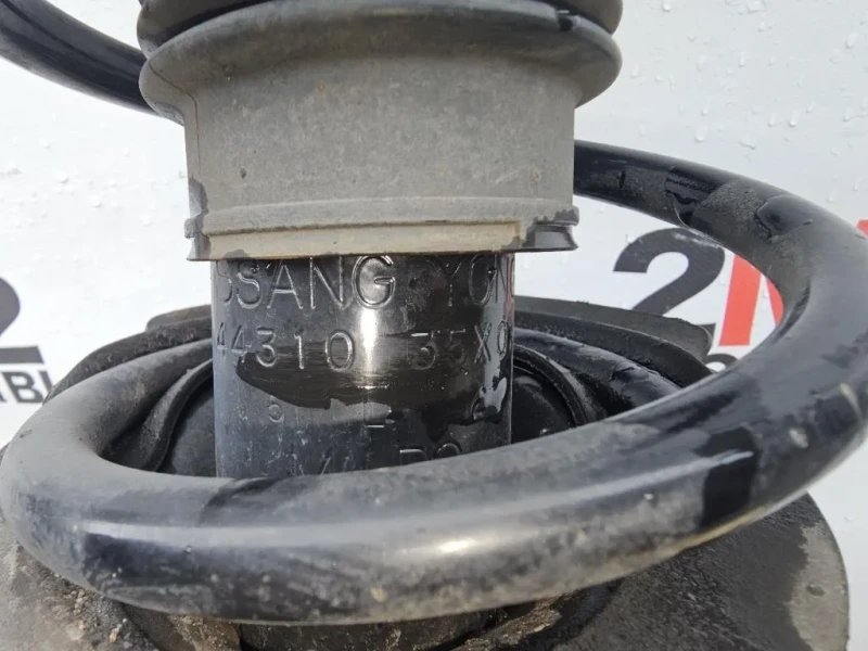 Meccanica Completa ANT SX 44310-35000 FUSELLO SOSPENSIONE DISCO Ssangyong Tivoli 2015