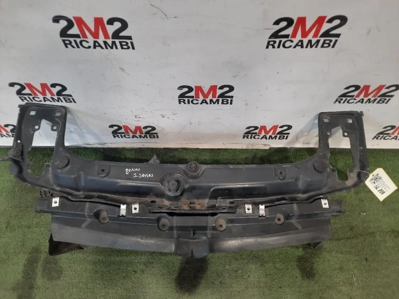 Rivestimento Frontale Parte SUP ANT Bmw Serie 1 F20 Berlina 2012