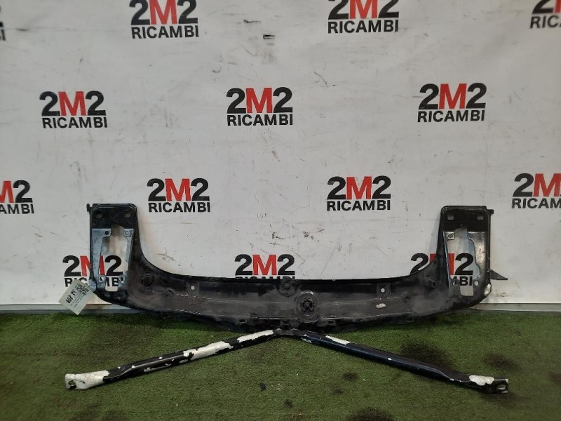 Rivestimento Frontale Parte SUP ANT Bmw Serie 1 F20 Berlina 2012