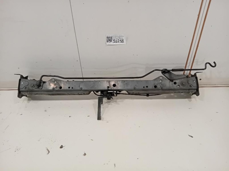 Rivestimento Frontale Parte SUP ANT RIVESTIMENTO FRONTALE PARTE SUP ANT Chevrolet Cruze 2011