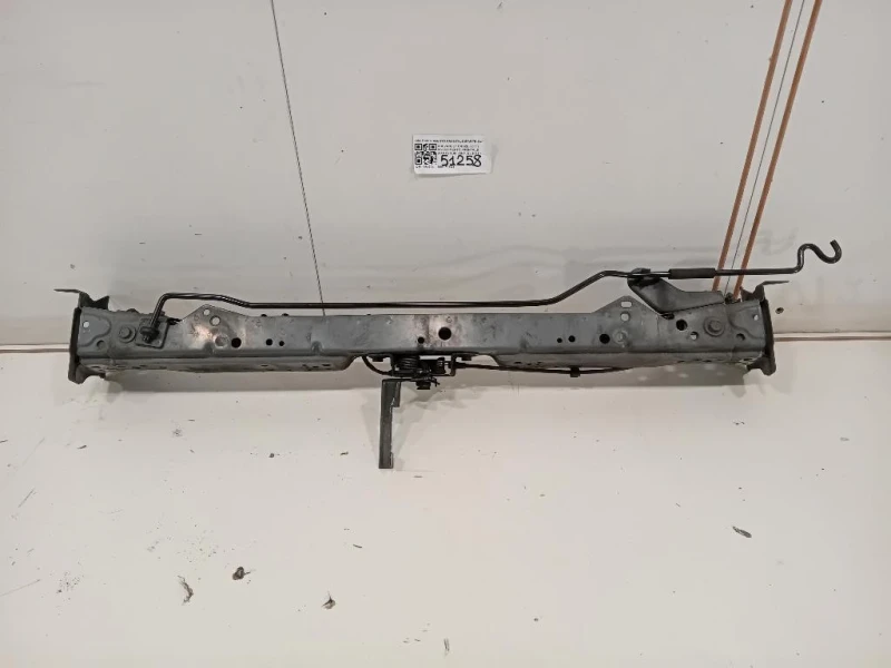 Rivestimento Frontale Parte SUP ANT RIVESTIMENTO FRONTALE PARTE SUP ANT Chevrolet Cruze 2011