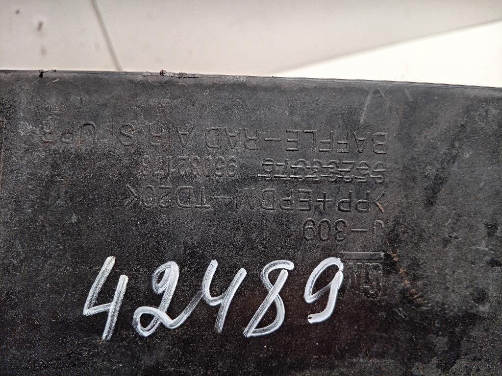 Rivestimento Frontale Parte SUP ANT RIVESTIMENTO FRONTALE PARTE SUP ANT Chevrolet Orlando 2011