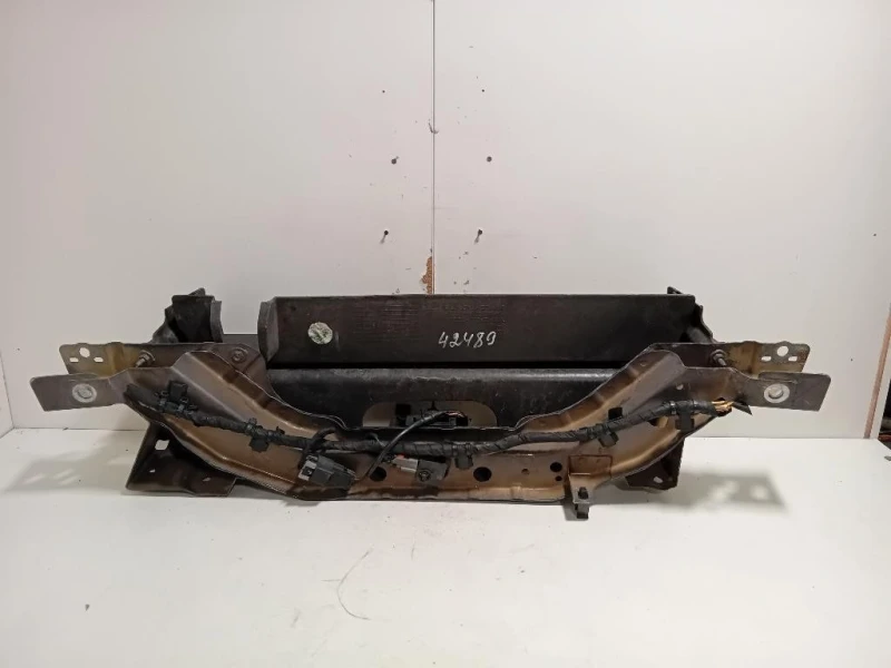 Rivestimento Frontale Parte SUP ANT RIVESTIMENTO FRONTALE PARTE SUP ANT Chevrolet Orlando 2011