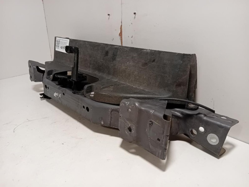 Rivestimento Frontale Parte SUP ANT RIVESTIMENTO FRONTALE PARTE SUP ANT Chevrolet Orlando 2011