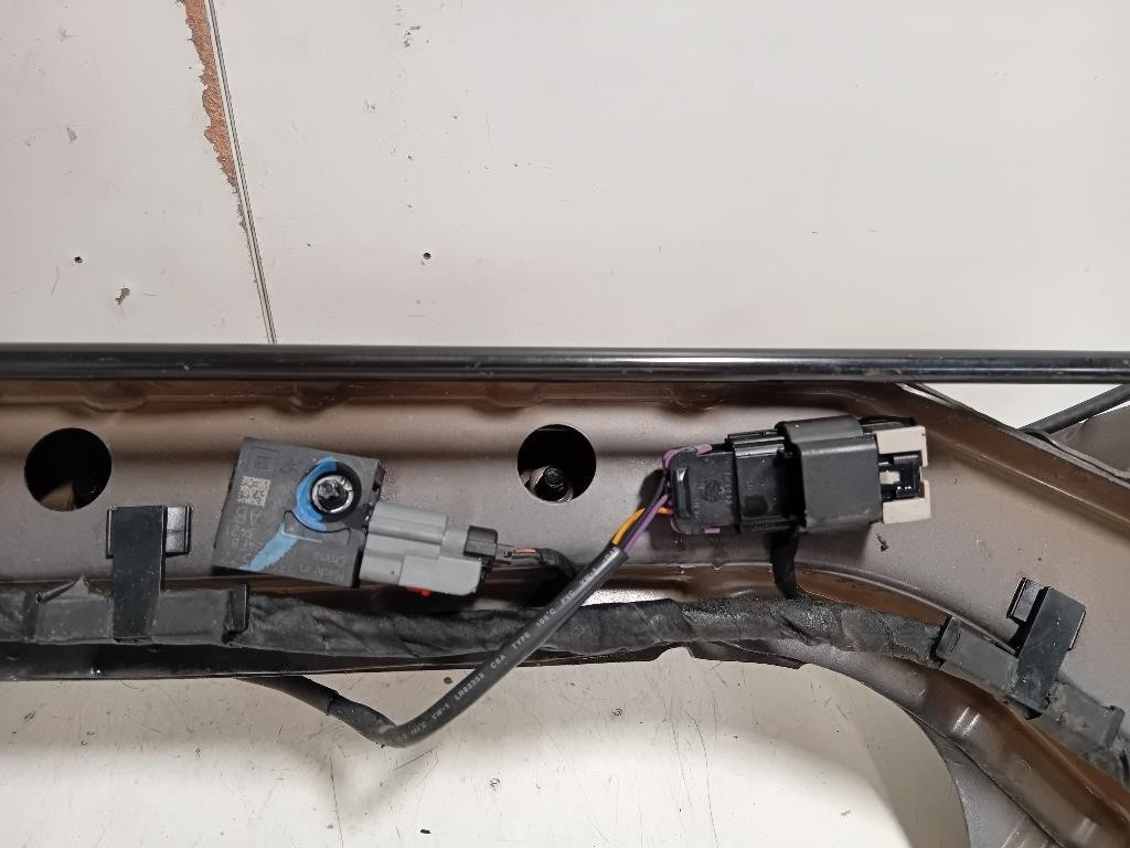 Rivestimento Frontale Parte SUP ANT RIVESTIMENTO FRONTALE PARTE SUP ANT Chevrolet Orlando 2011