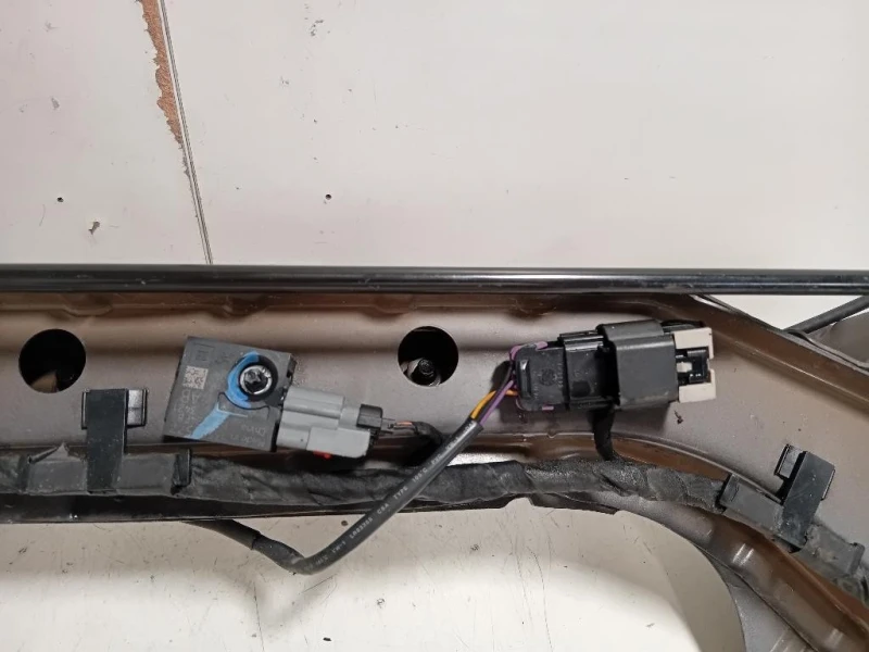 Rivestimento Frontale Parte SUP ANT RIVESTIMENTO FRONTALE PARTE SUP ANT Chevrolet Orlando 2011