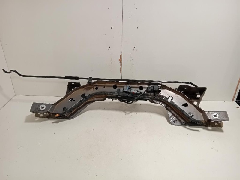 Rivestimento Frontale Parte SUP ANT RIVESTIMENTO FRONTALE PARTE SUP ANT Chevrolet Orlando 2011