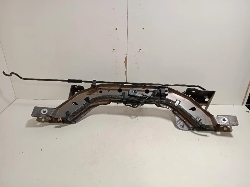 Rivestimento Frontale Parte SUP ANT RIVESTIMENTO FRONTALE PARTE SUP ANT Chevrolet Orlando 2011