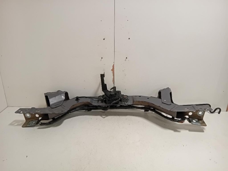 Rivestimento Frontale Parte SUP ANT RIVESTIMENTO FRONTALE PARTE SUP ANT Chevrolet Orlando 2011