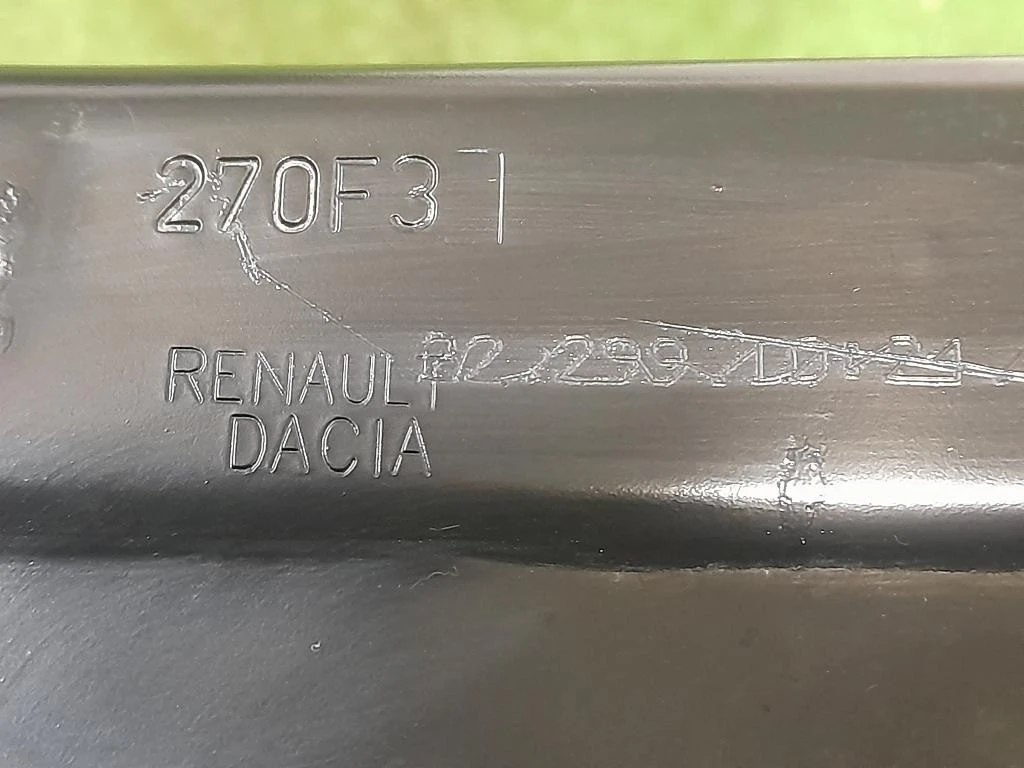 Rivestimento Frontale Parte SUP ANT RIVESTIMENTO FRONTALE ANT Dacia Duster II 2018