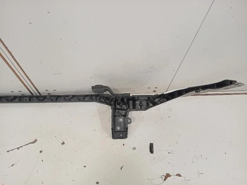 Rivestimento Frontale Parte SUP ANT GX73-16E144-A Jaguar XE 2015