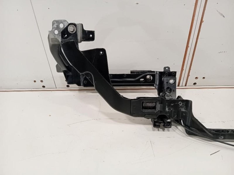 Rivestimento Frontale Parte SUP ANT RIVESTIMENTO FRONTALE PARTE SUP ANT Jaguar XE 2015