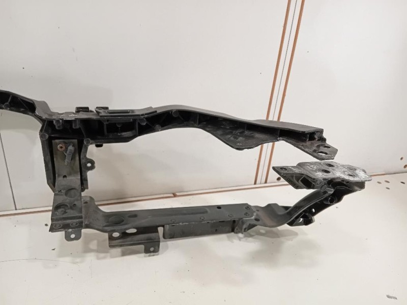 Rivestimento Frontale Parte SUP ANT RIVESTIMENTO FRONTALE PARTE SUP ANT Jaguar XE 2015