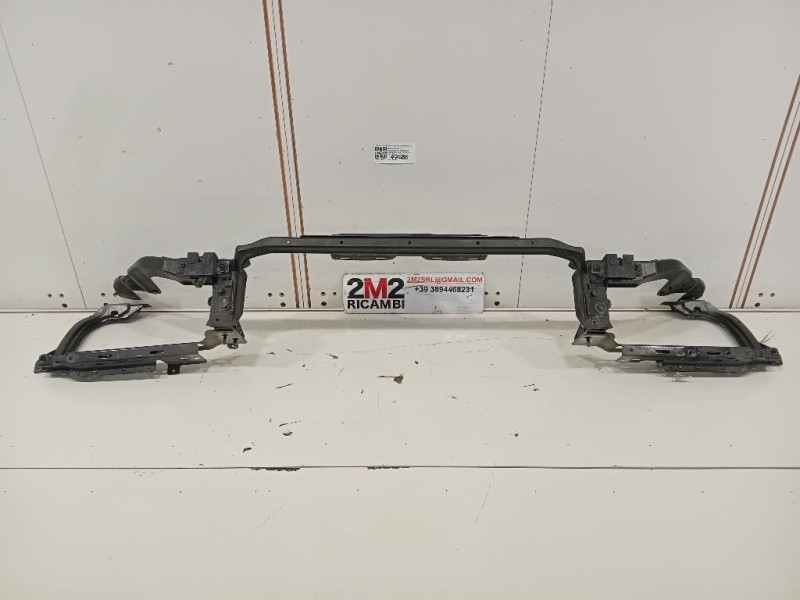 Rivestimento Frontale Parte SUP ANT RIVESTIMENTO FRONTALE PARTE SUP ANT Jaguar XE 2015