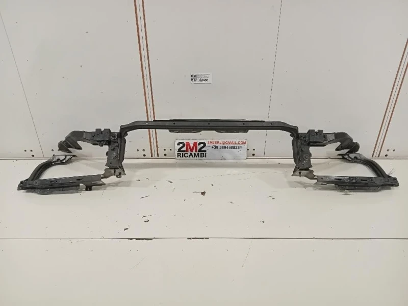 Rivestimento Frontale Parte SUP ANT RIVESTIMENTO FRONTALE PARTE SUP ANT Jaguar XE 2015