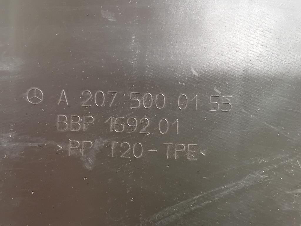 Rivestimento Frontale Parte SUP ANT A2075000155 Mercedes Classe E C207 Coupé 2010