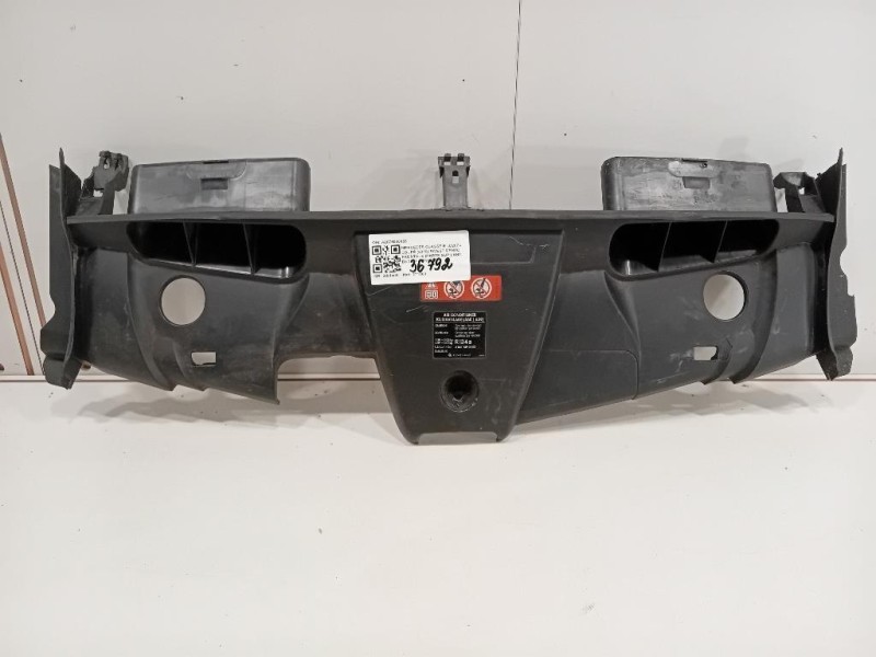 Rivestimento Frontale Parte SUP ANT A2075000155 Mercedes Classe E C207 Coupé 2010