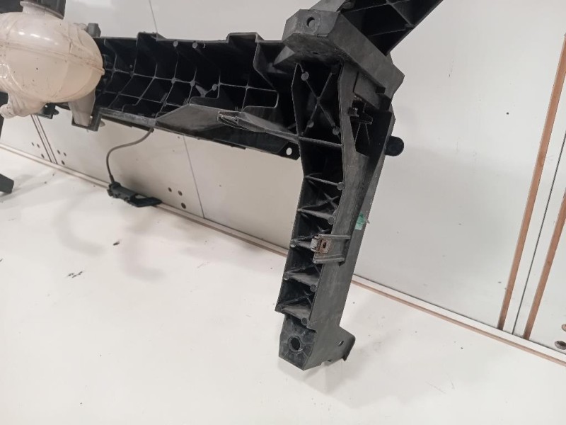 Rivestimento Frontale Parte SUP ANT RIVESTIMENTO FRONTALE PARTE SUP ANT Opel Vivaro A 2007