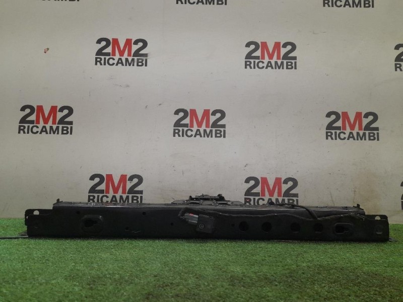 Rivestimento Frontale Parte SUP ANT Opel Zafira C 2012