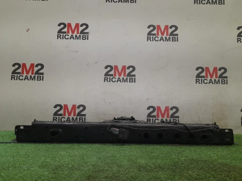 Rivestimento Frontale Parte SUP ANT Opel Zafira C 2012