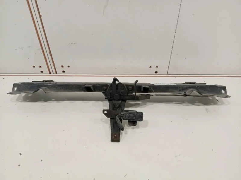 Rivestimento Frontale Parte SUP ANT RIVESTIMENTO FRONTALE PARTE SUP ANT Ssangyong Kyron 2005