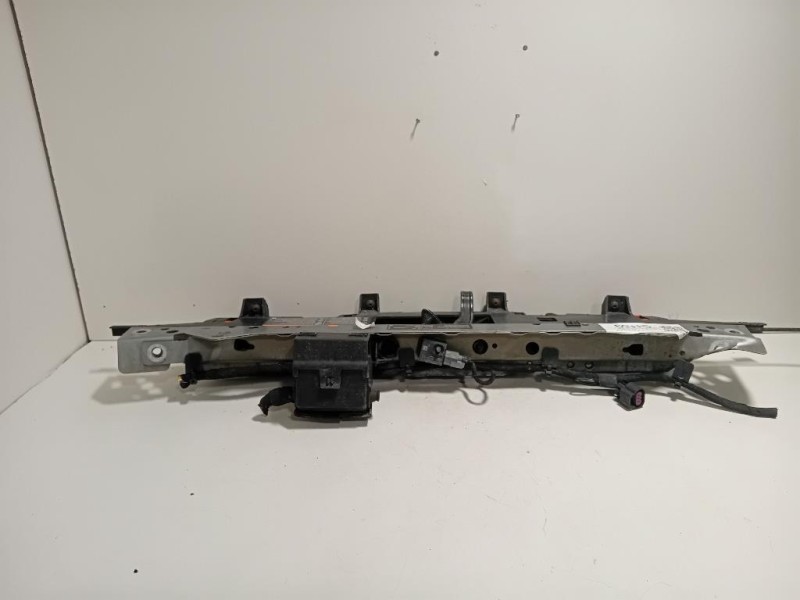 Rivestimento Frontale Parte SUP ANT RIVESTIMENTO FRONTALE PARTE SUP ANT Toyota RAV 4 III 2006