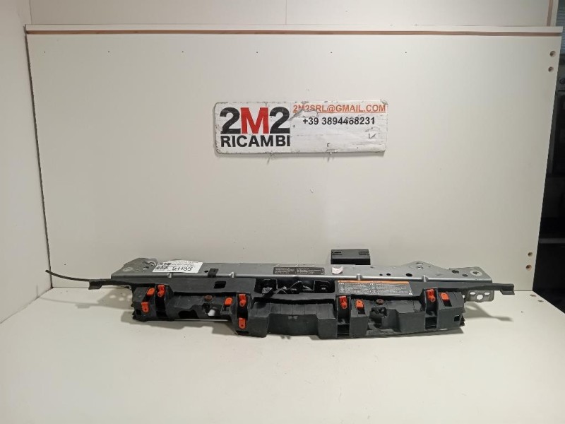 Rivestimento Frontale Parte SUP ANT RIVESTIMENTO FRONTALE PARTE SUP ANT Toyota RAV 4 III 2006