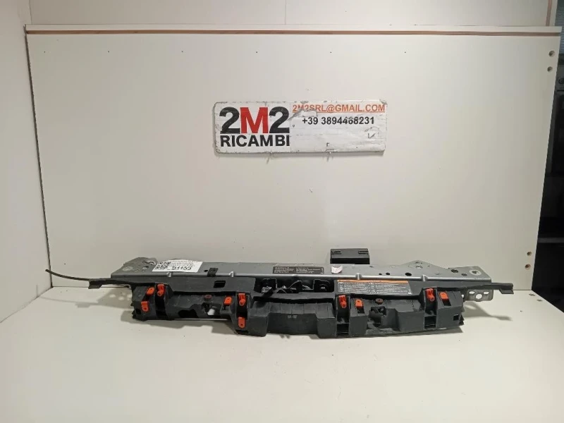 Rivestimento Frontale Parte SUP ANT RIVESTIMENTO FRONTALE PARTE SUP ANT Toyota RAV 4 III 2006