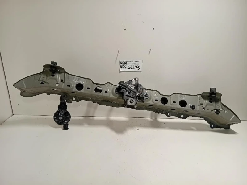 Rivestimento Frontale Parte SUP ANT RIVESTIMENTO FRONTALE PARTE SUP ANT Toyota Yaris IV 2017