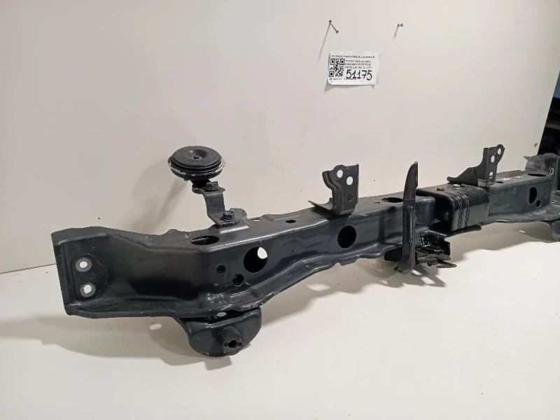 Rivestimento Frontale Parte SUP ANT RIVESTIMENTO FRONTALE PARTE SUP ANT Toyota Yaris IV 2017