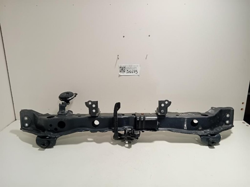 Rivestimento Frontale Parte SUP ANT RIVESTIMENTO FRONTALE PARTE SUP ANT Toyota Yaris IV 2017