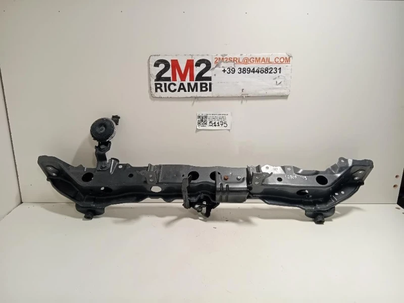 Rivestimento Frontale Parte SUP ANT RIVESTIMENTO FRONTALE PARTE SUP ANT Toyota Yaris IV 2017