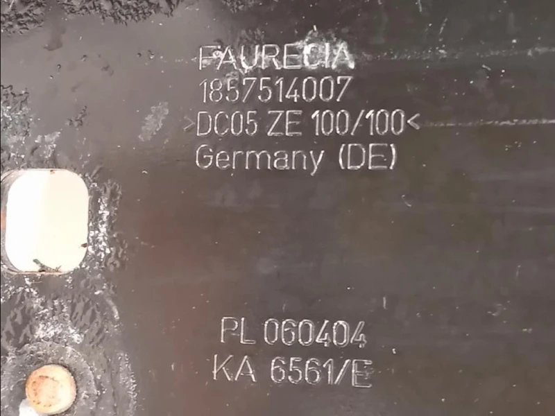 Rivestimento Frontale ANT RIVESTIMENTO FRONTALE ANT Bmw Serie 1 E88 Cabrio 2005