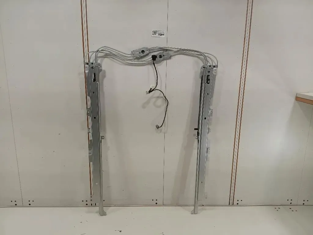 Meccanismo Apertura Tetto Scorrevole MECCANISMO APERTURA TETTO SCORREVOLE Mercedes Classe GLE W166 2015