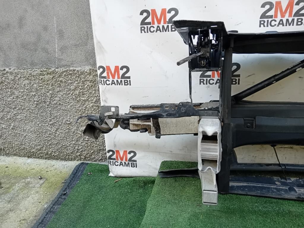 Rivestimento Frontale ANT 51747245771 PANNELLO ANTERIORE FRONTALE Bmw Serie 1 F20 Berlina 2012