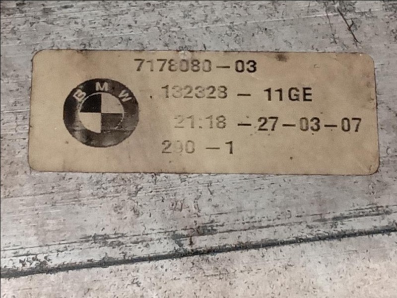 Rivestimento Frontale ANT 51718159610 Bmw Serie 5 E60 Berlina 2004