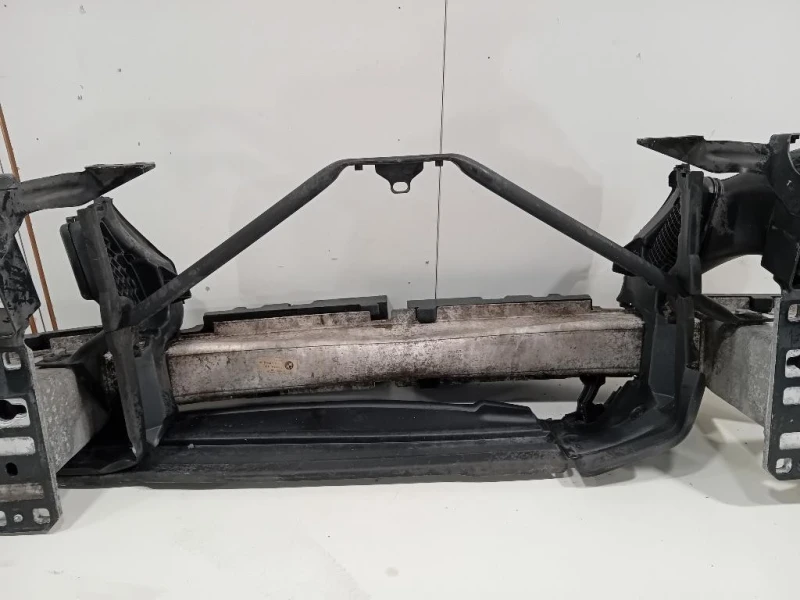 Rivestimento Frontale ANT 51718159610 Bmw Serie 5 E60 Berlina 2004