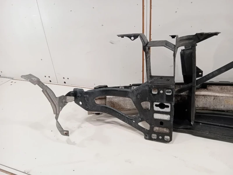 Rivestimento Frontale ANT 51718159610 Bmw Serie 5 E60 Berlina 2004