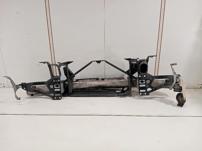 Rivestimento Frontale ANT 51718159610 Bmw Serie 5 E60 Berlina 2004