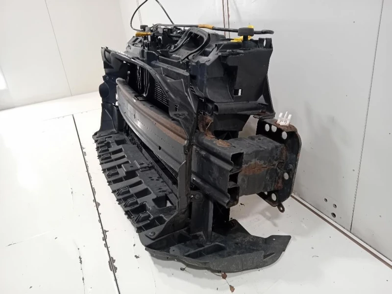 Rivestimento Frontale ANT CV21-8C607-AA Ford Fiesta VI 2012