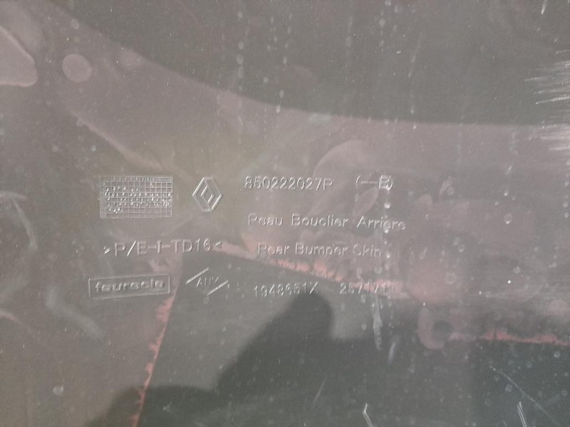 Paraurti POST NUDO 850222027R Dacia Duster II 2018